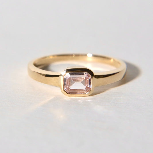 Little Gemstone Signet Ring - Pink Sapphire