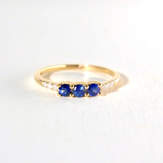 Blue Sapphire Kiss Kiss Ring