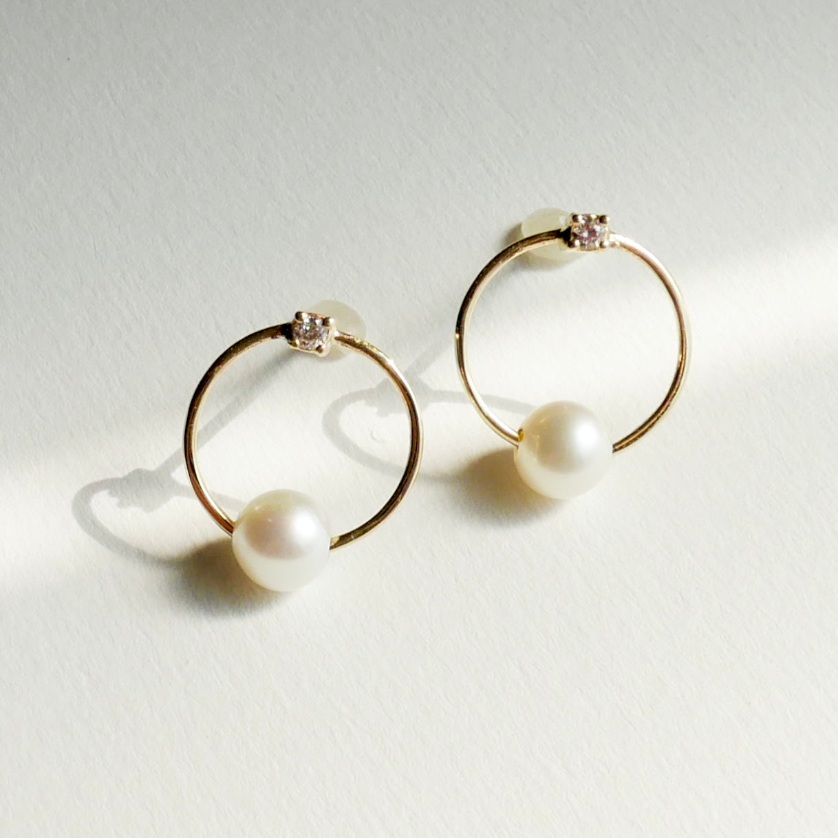 Orbit Earring | Diamond and Pearl