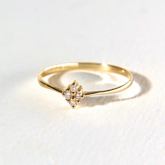 Vintage Diamond-Shaped Ring